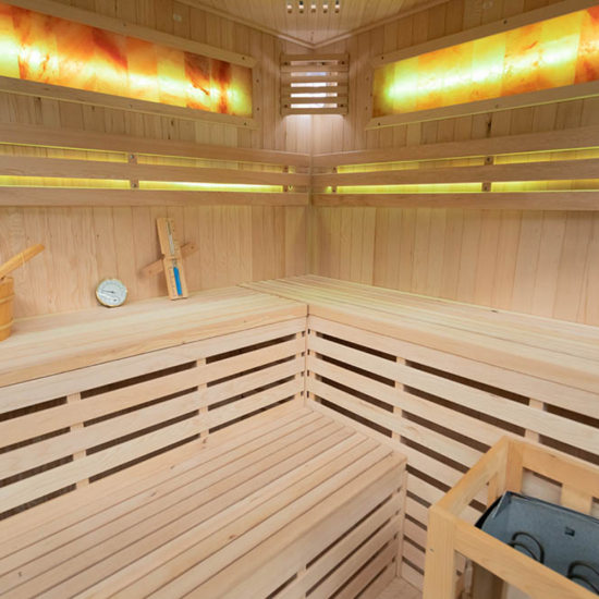 Sausā sauna AMO-EA4CS ar krāsni 180x180x200 četrvietīgs