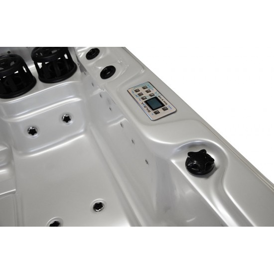 SPA Sūkurinė Vonia AMOG-1313 220x220x98cm.